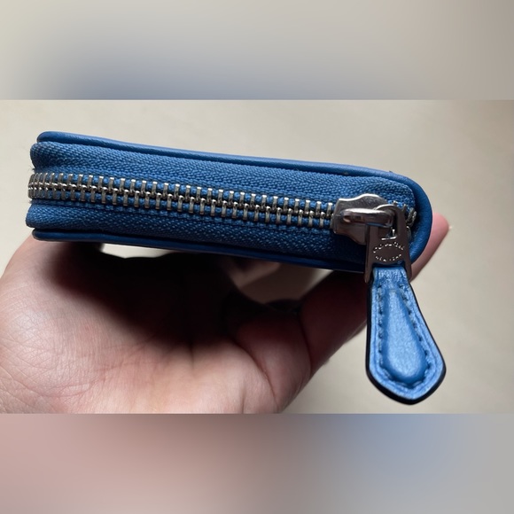 Accordion Zip Wallet In Signature Canvas - Picture 5 of 8